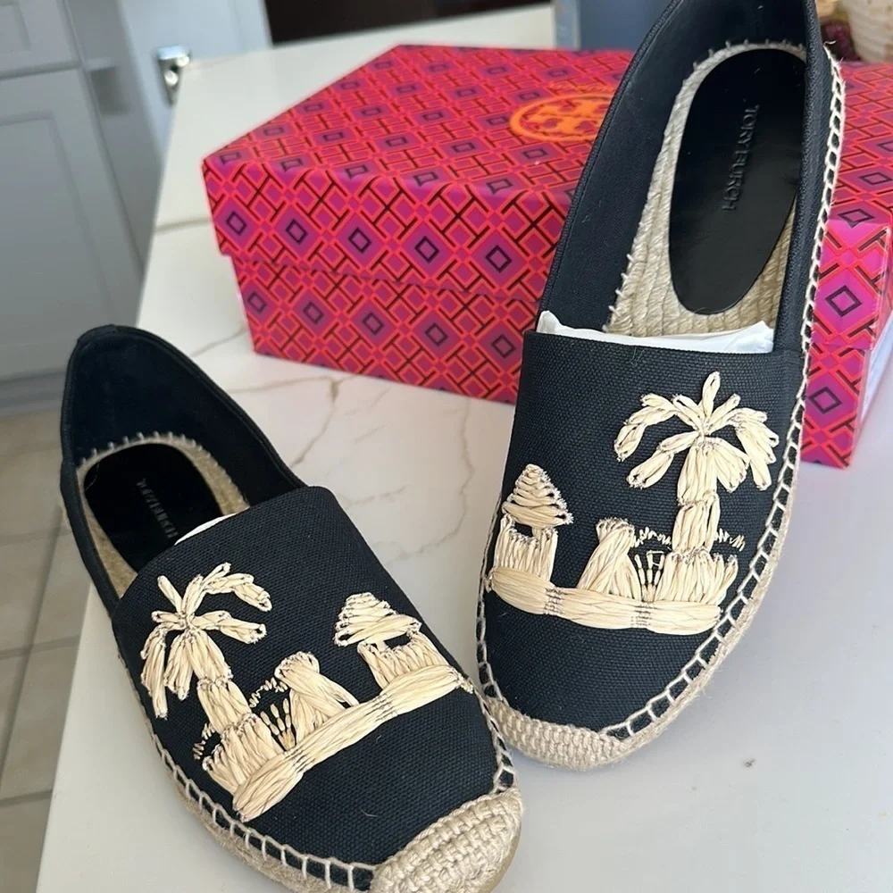 TORY BURCH EMBROIDERED ESPADRILLE